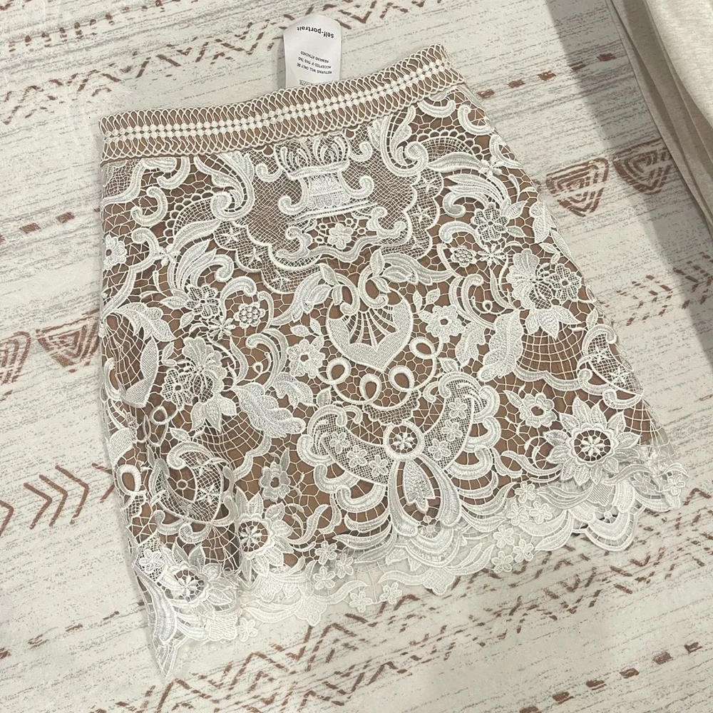 Self-Portrait Ivory Floral Lace Mini Skirt - Picture 2 of 4